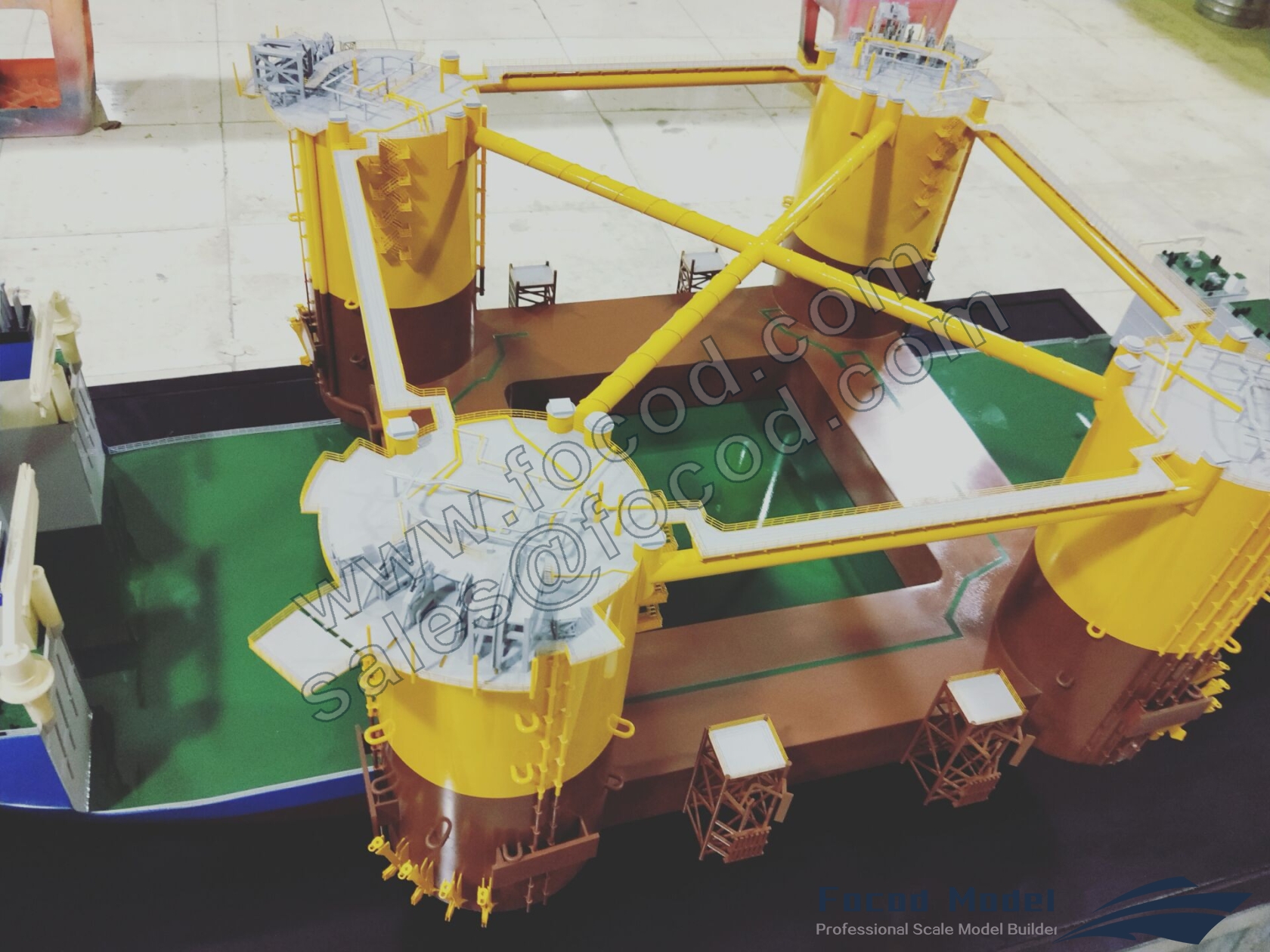 customized model of 新光华号半潜重吊船
